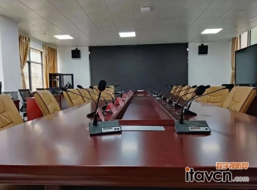 力卡会议系统进驻官渡区教师进修学校