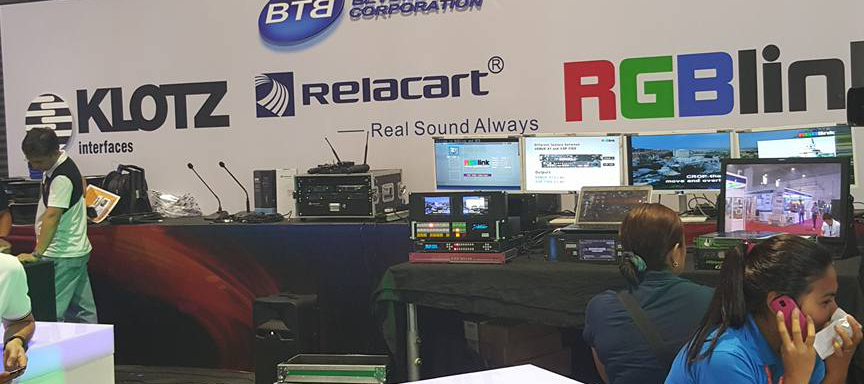 UR-222D双通道分集无线麦克风系统助阵健康中国马拉松